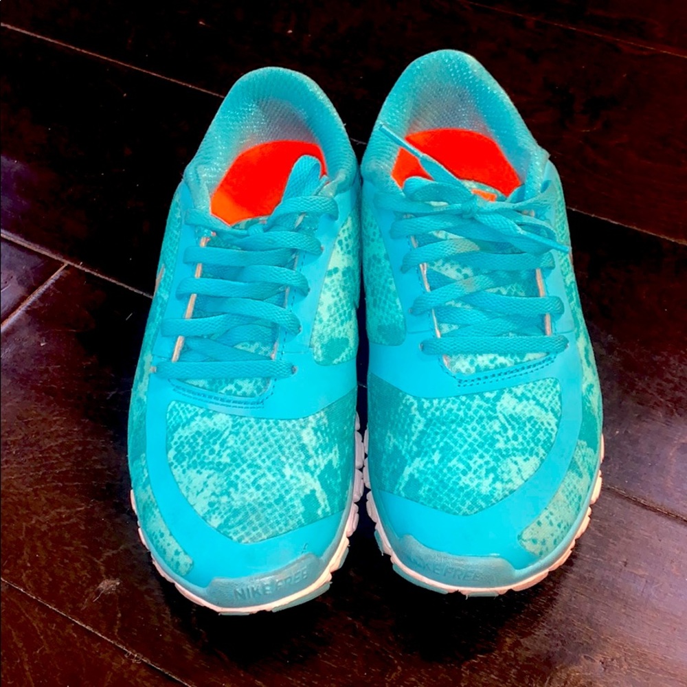 Women Nike shoes